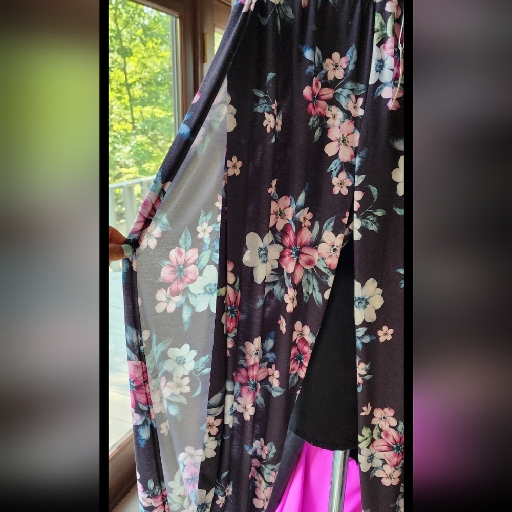 Chic Floral Women's Jumpsuit in Black